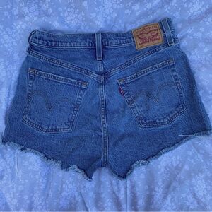 Levi micro shorts - W29